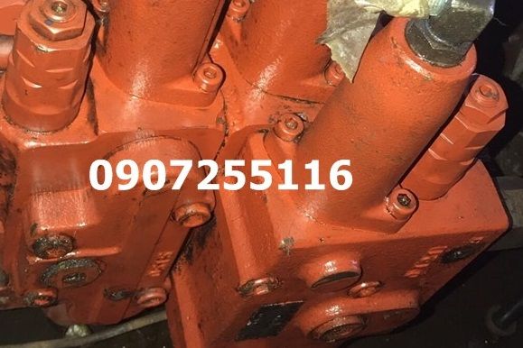 CONTROL VALVE KOBELCO SK135SR